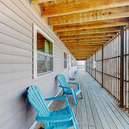 Eagle Bay 202 Apartment
